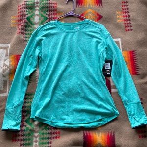 Avia active wear, medium 8-10, and the color is teal! Never been worn